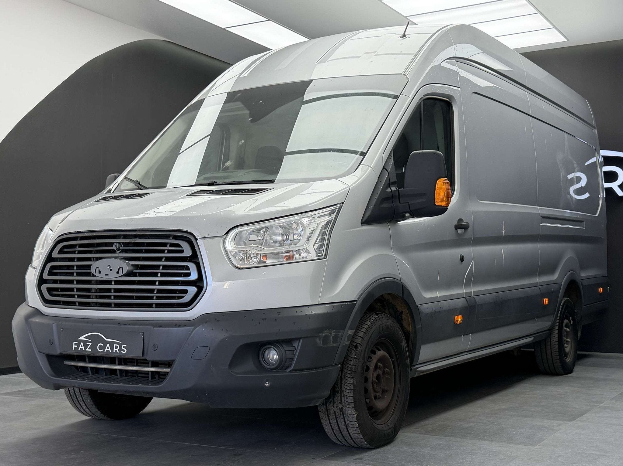 Ford Transit 2.0 TDCi L3H3 Trend *1ER PROP + GPS + REGU + TV, Auto's, Voorwielaandrijving, Stof, Gebruikt, 4 cilinders