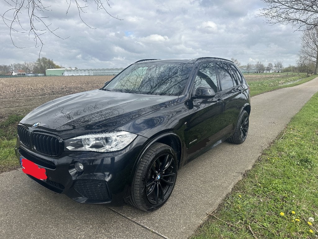BMW X5 lichte vracht, Auto's, BMW, Automaat, Zwart, Leder, Diesel