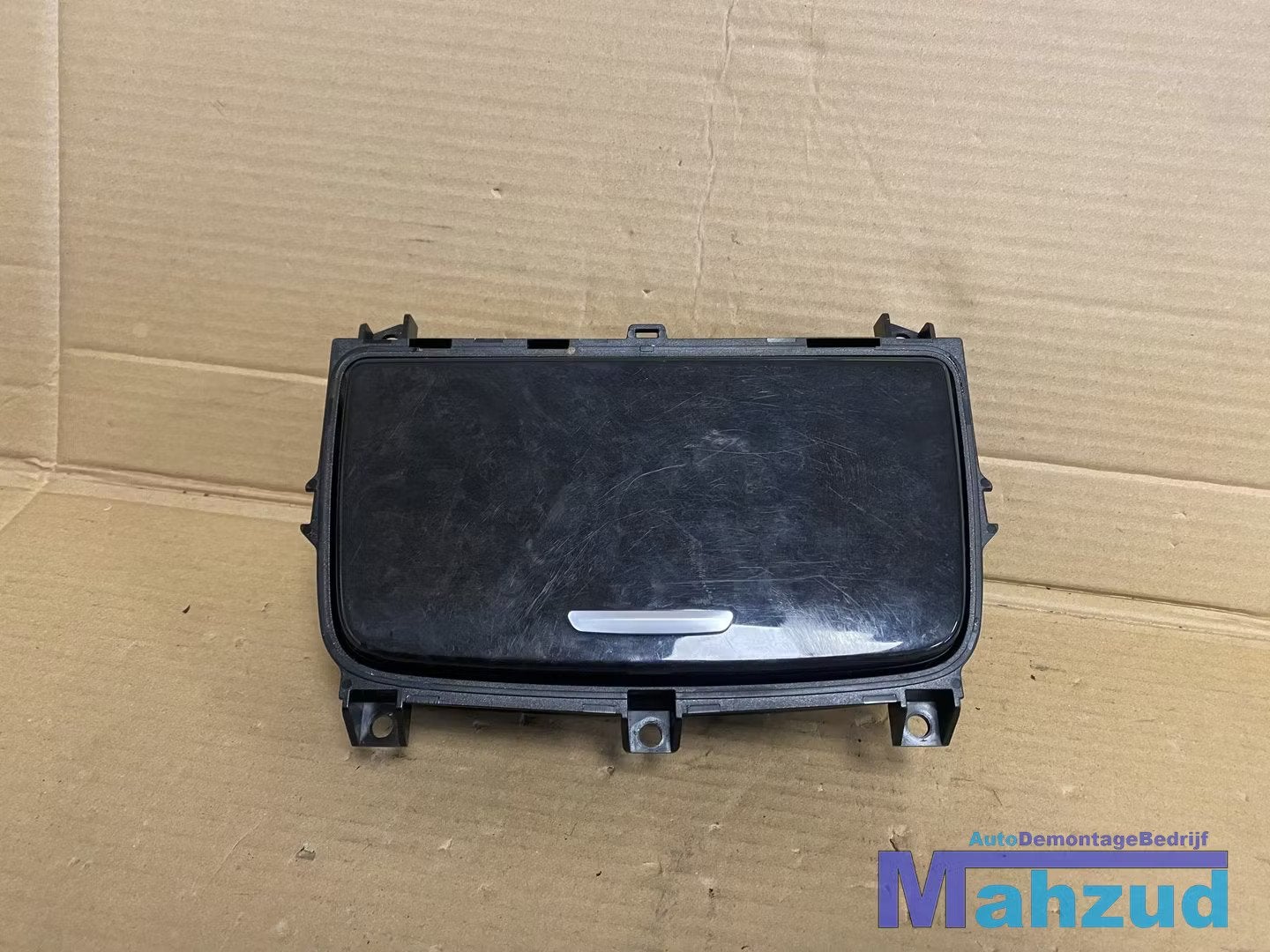 BMW 7 SERIE F01 Bruin hout Bekerhouder 2008-2015, Auto-onderdelen, Petuelring 130
80788  Munich, DE, Gebruikt, Info@bmw.de, BMW