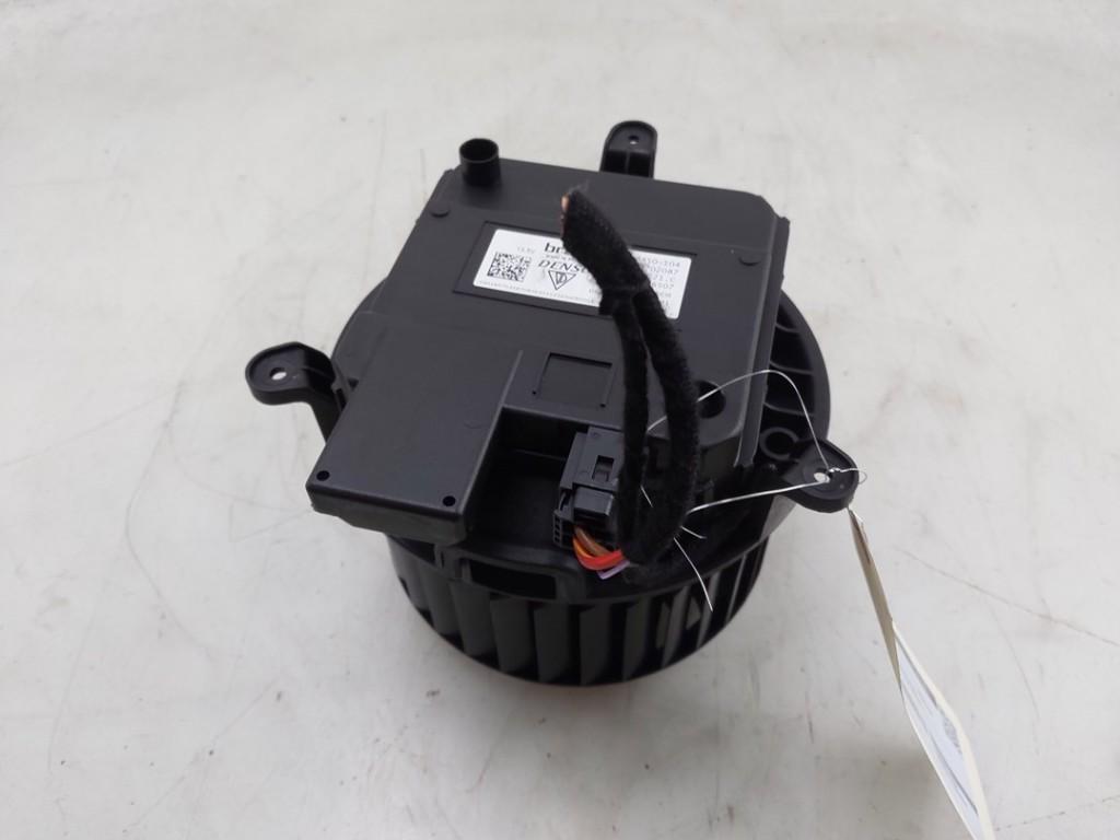 KACHEL VENTILATORMOTOR Porsche Taycan (Y1A), Auto-onderdelen, Gebruikt, Porsche