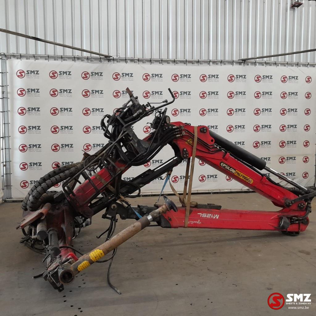 Occ grue montée sur camion M125L82 Palfinger