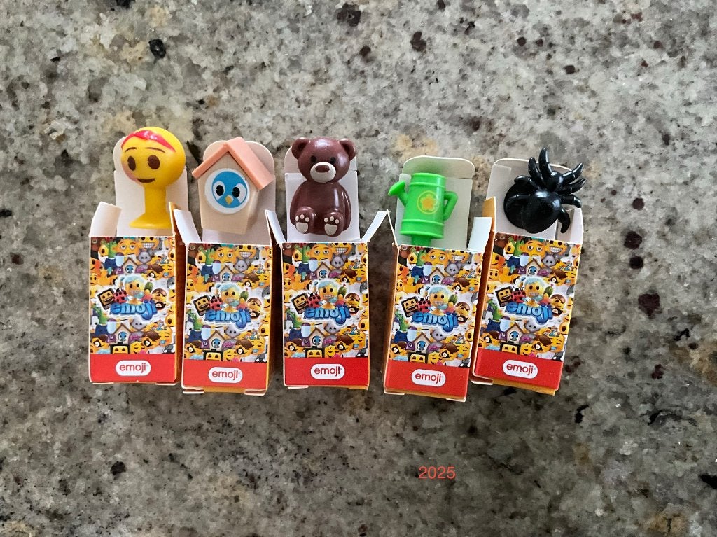 Emoji Aldi 2025, Collections, Aldi, Enlèvement