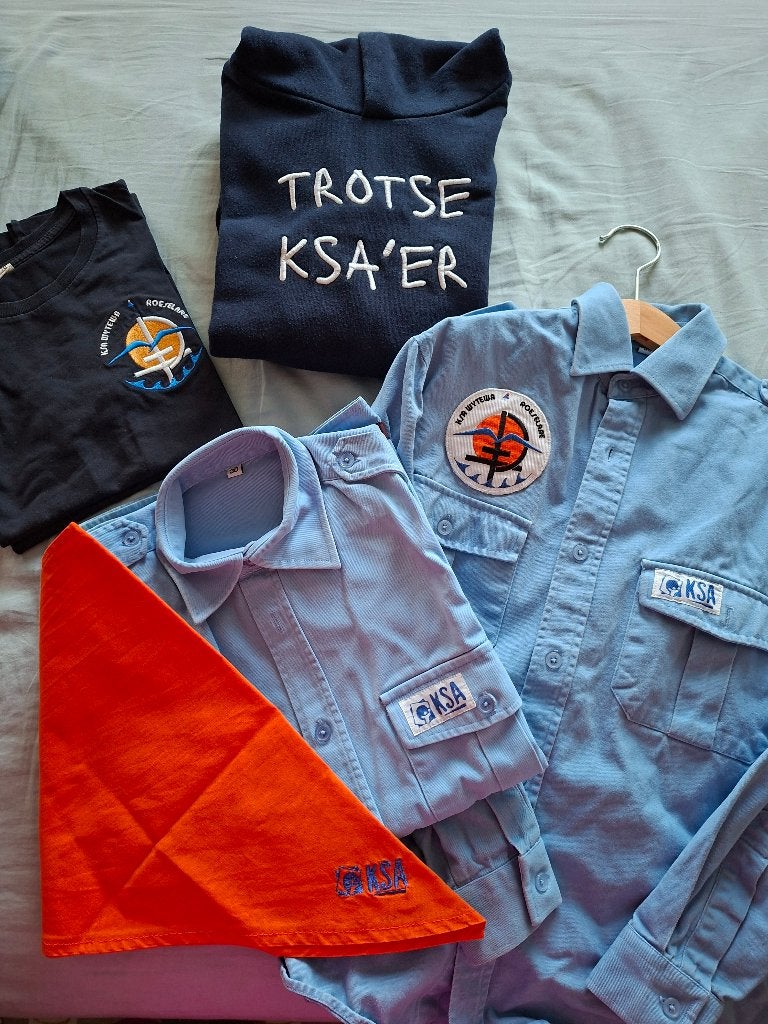 Pakket KSA Wytewa Roeselare jongen 7-8-9 jaar, Ophalen of Verzenden, Gebruikt, Kleding