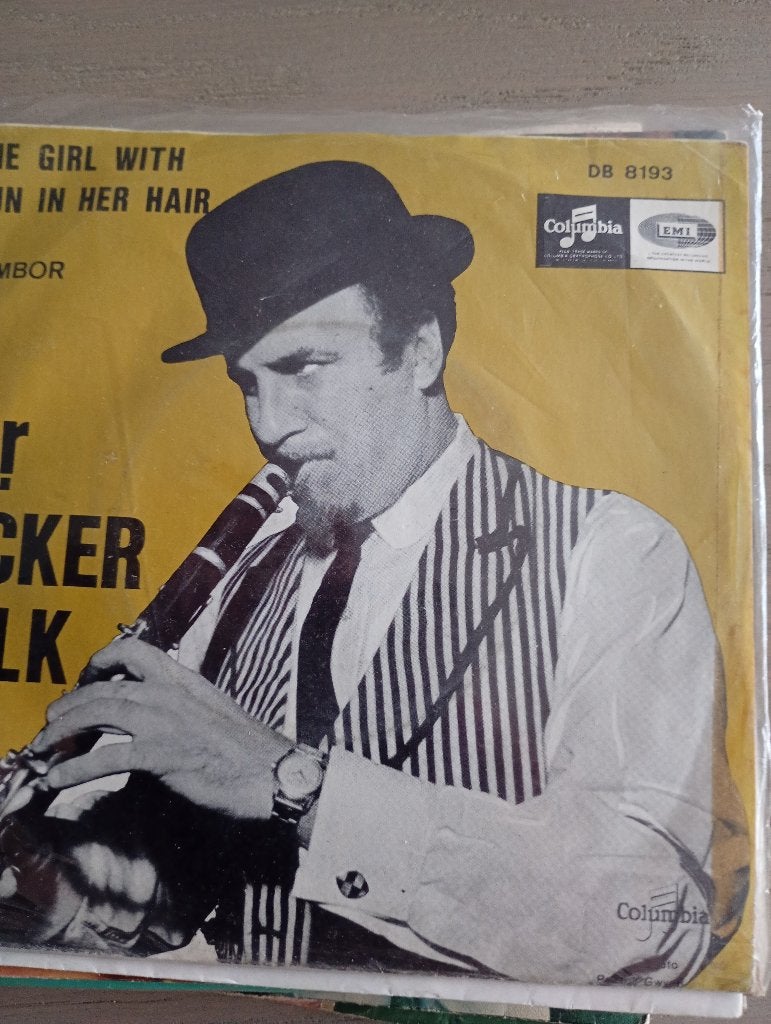 Mr. Acker Bilk - The girl with sun in her air, CD & DVD, Enlèvement ou Envoi, Pochette photo, 7 inch, Utilisé