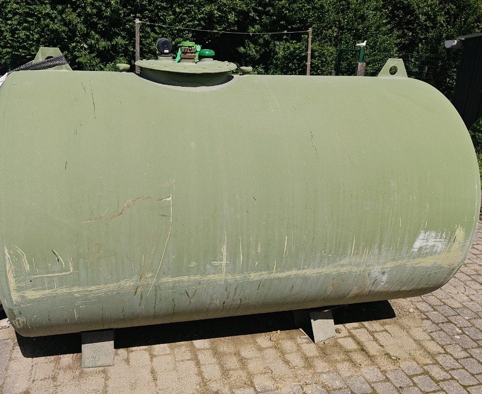 Dubbelwandige gereinigde mazouttank 2400 liter, Doe-het-zelf en Bouw, Ophalen