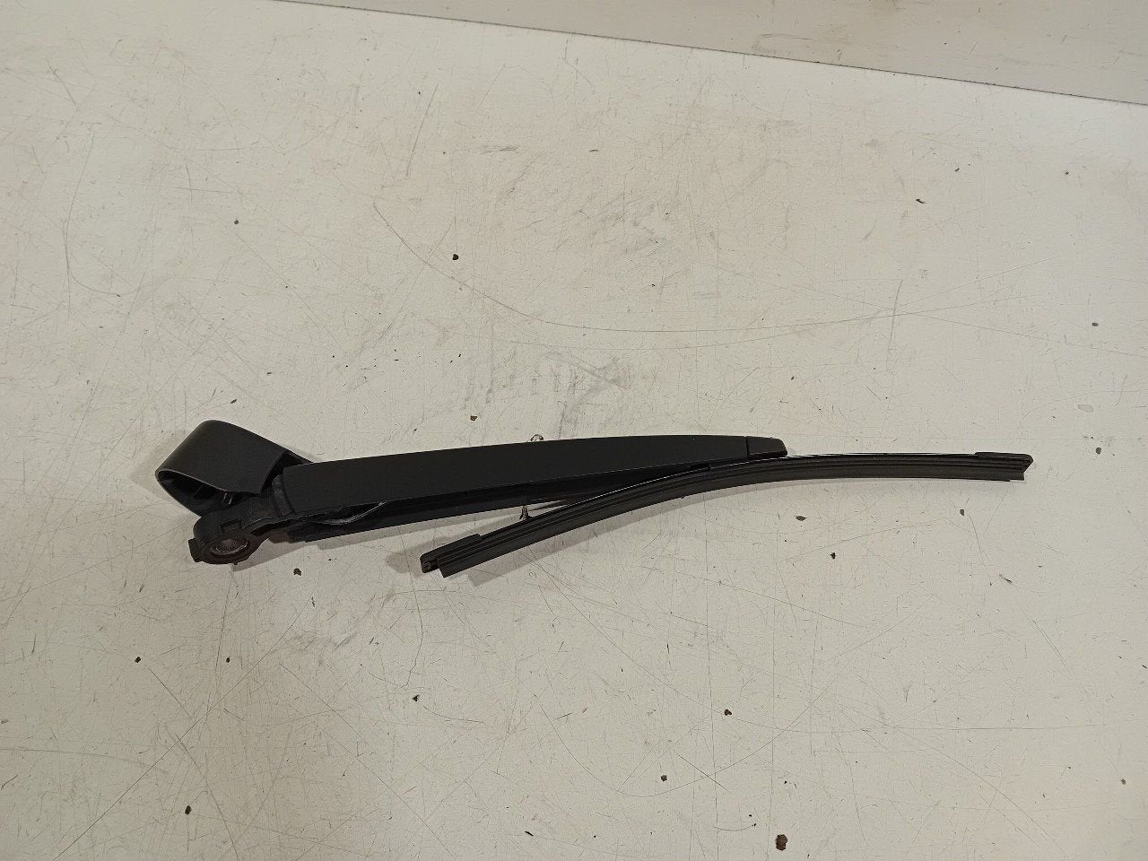 Ruitenwisserarm achterruit Volkswagen Golf, Auto-onderdelen, Onderdelen@venauto.nl, Van der Ven Autorecycling B.V., Gebruikt, Ettenseweg 76, 4706 PB Roosendaal, The Netherlands