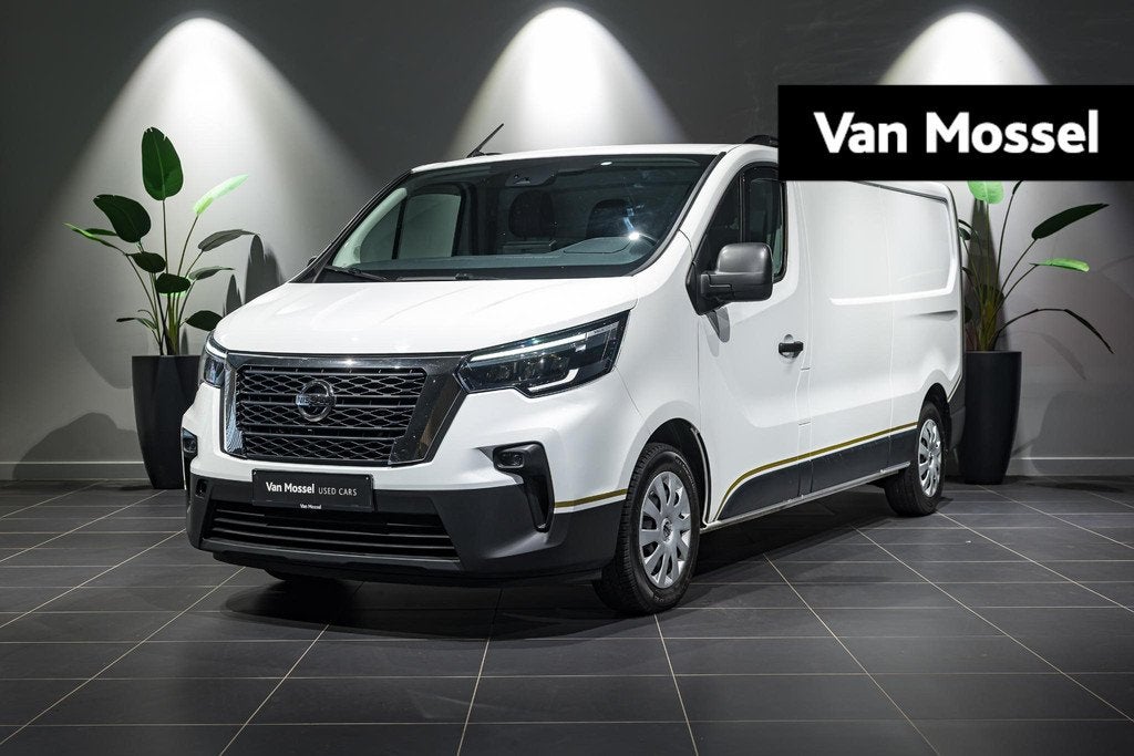 Nissan Primastar L2H1 2.0 dCi 130 N-Connecta 3.0T TREKHAAK |, Auto's, Voorwielaandrijving, 4 deurs, Stof, Gebruikt