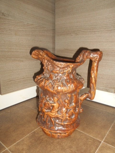 Grand vase à cruche ancien, Enlèvement