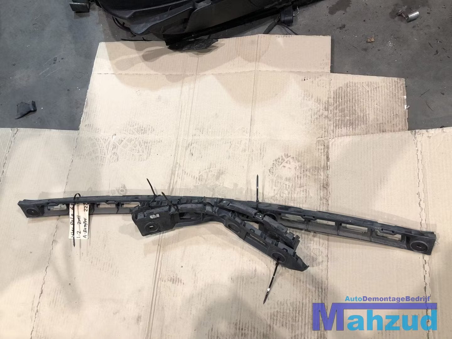 VW POLO 6R Achterbumper bumper bevestigings steun, Gebruikt, Volkswagen, Volkswagen AG, Vw@volkswagen.de