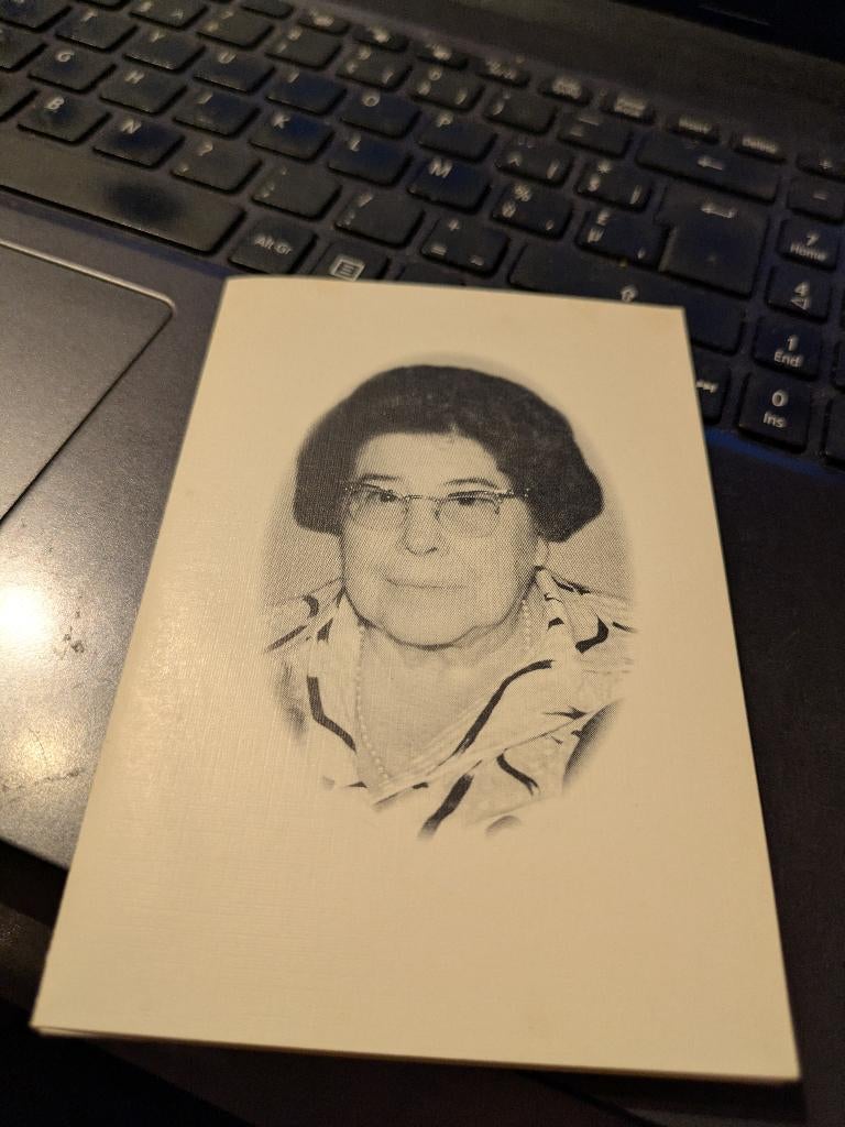 Dp Helene verbeeren, Verzamelen, Bidprentjes en Rouwkaarten, Ophalen of Verzenden, Bidprentje