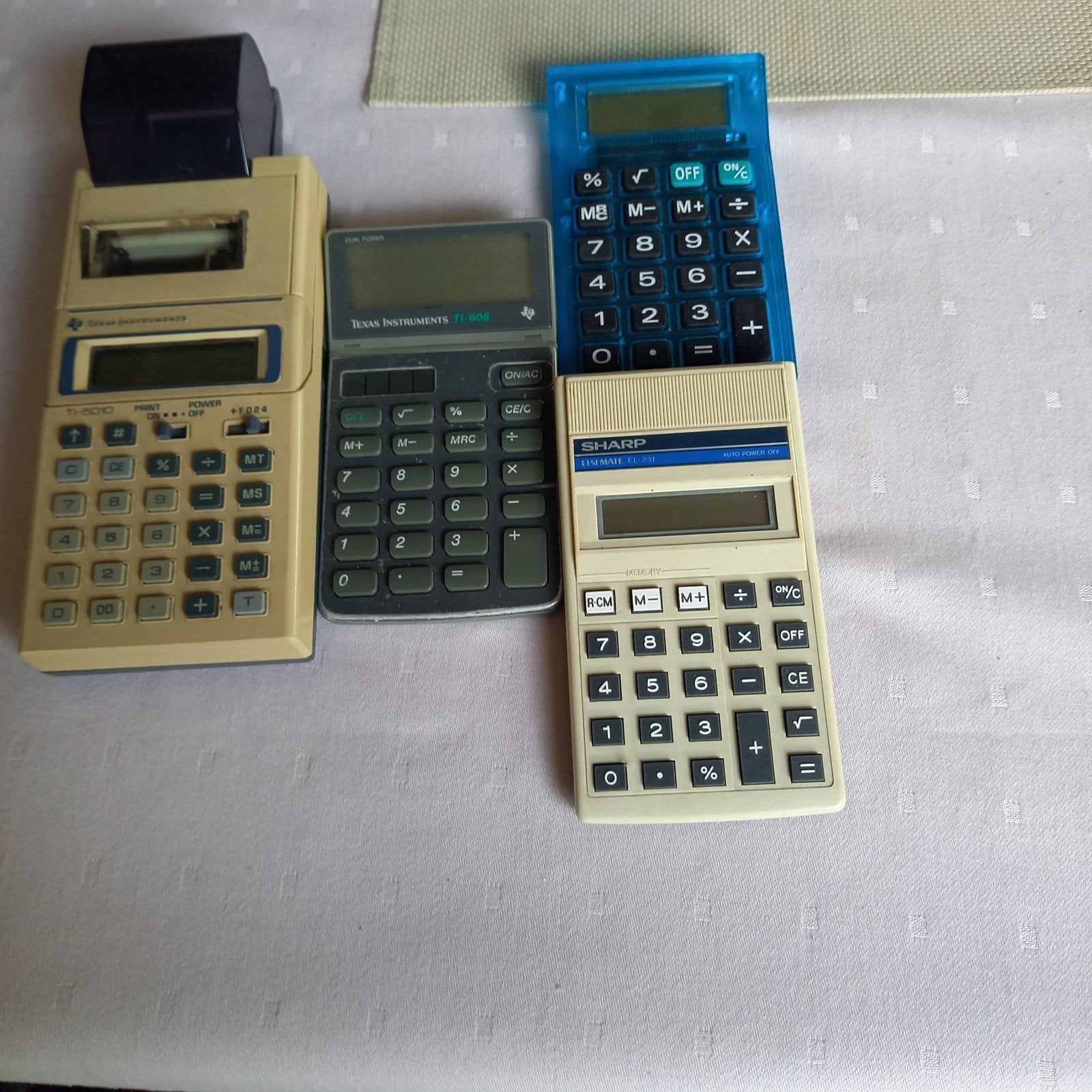 4 rekenmachines, Diversen, Ophalen