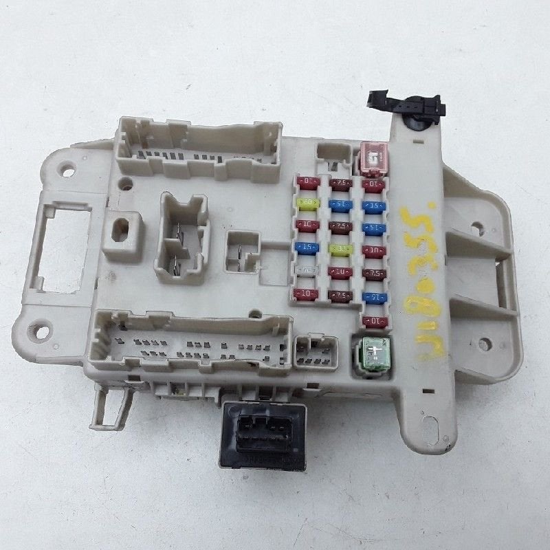 ZEKERINGKAST Toyota RAV4 (A2) (01-2000/11-2005), Gebruikt, Toyota