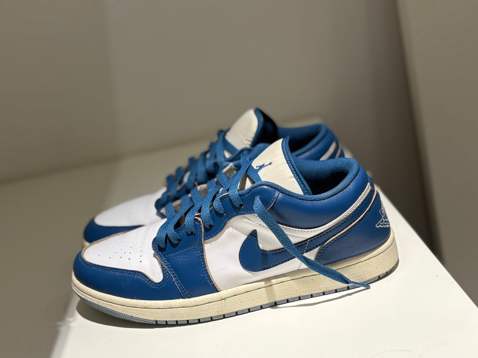 Nike Air Jordan 1 Low Blue White – Authentic, Ophalen of Verzenden, Gedragen, Sneakers