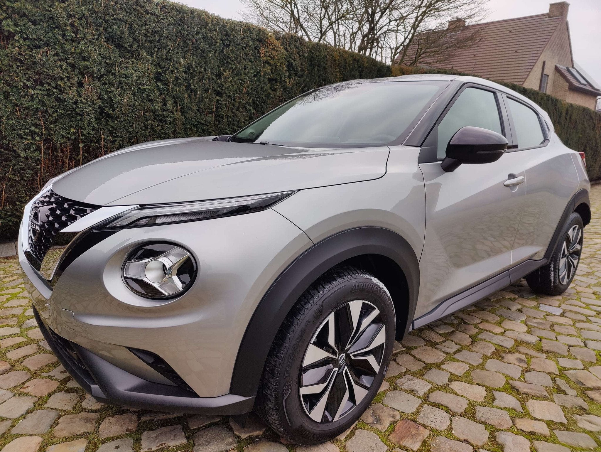 Nissan Juke 1.0 DIG-T 2WD Acenta DCT (EU6AP) (automatique), Autos, Nissan, Argent ou Gris, Achat, Euro 6, Entreprise