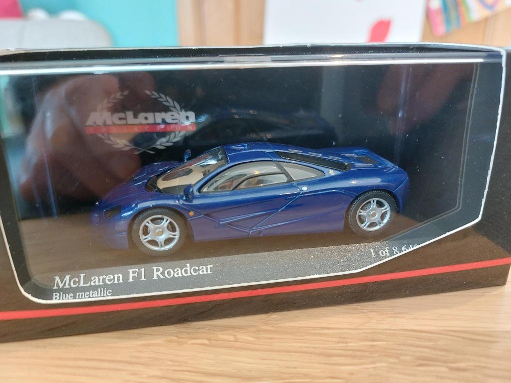 Minichamps McLaren F1 GTR Bleue 1/43, Hobby & Loisirs créatifs, Enlèvement ou Envoi, Neuf, Voiture, MiniChamps
