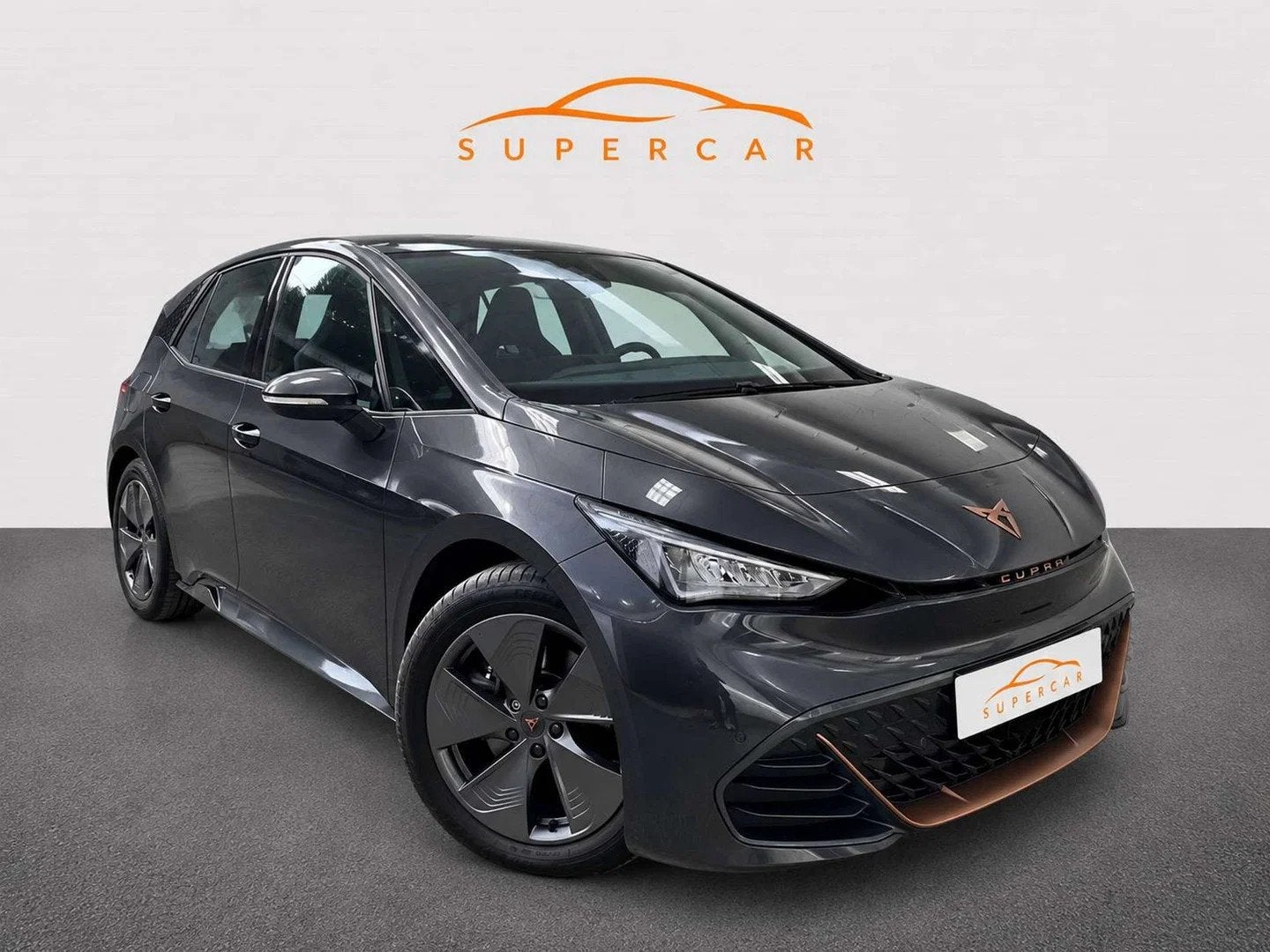 CUPRA Born Born 58 kWh / CAMERA / CARPLAY / PARK SENS / CRUI, Argent ou Gris, Achat, Entreprise, 2260 kg