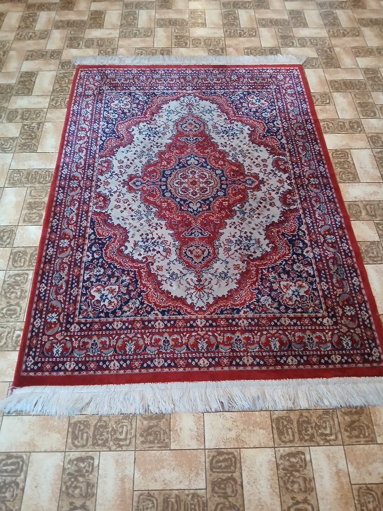 Tapis oriental 1m x 1,50m, 100 à 150 cm, Rouge, Oriental d inspiration persanne, Comme neuf