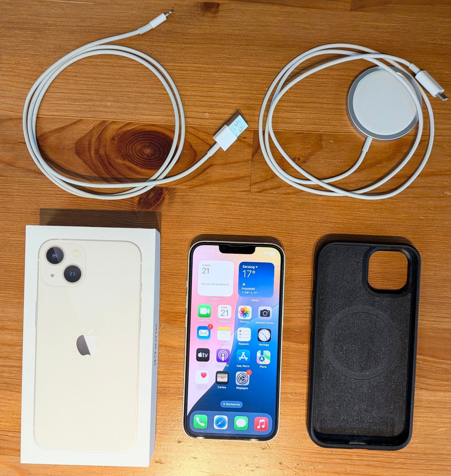 iPhone 13 (128GB) + Nomad Case + MagSafe + Doos, Telecommunicatie, Mobiele telefoons | Apple iPhone, 128 GB, Wit, Refurbished