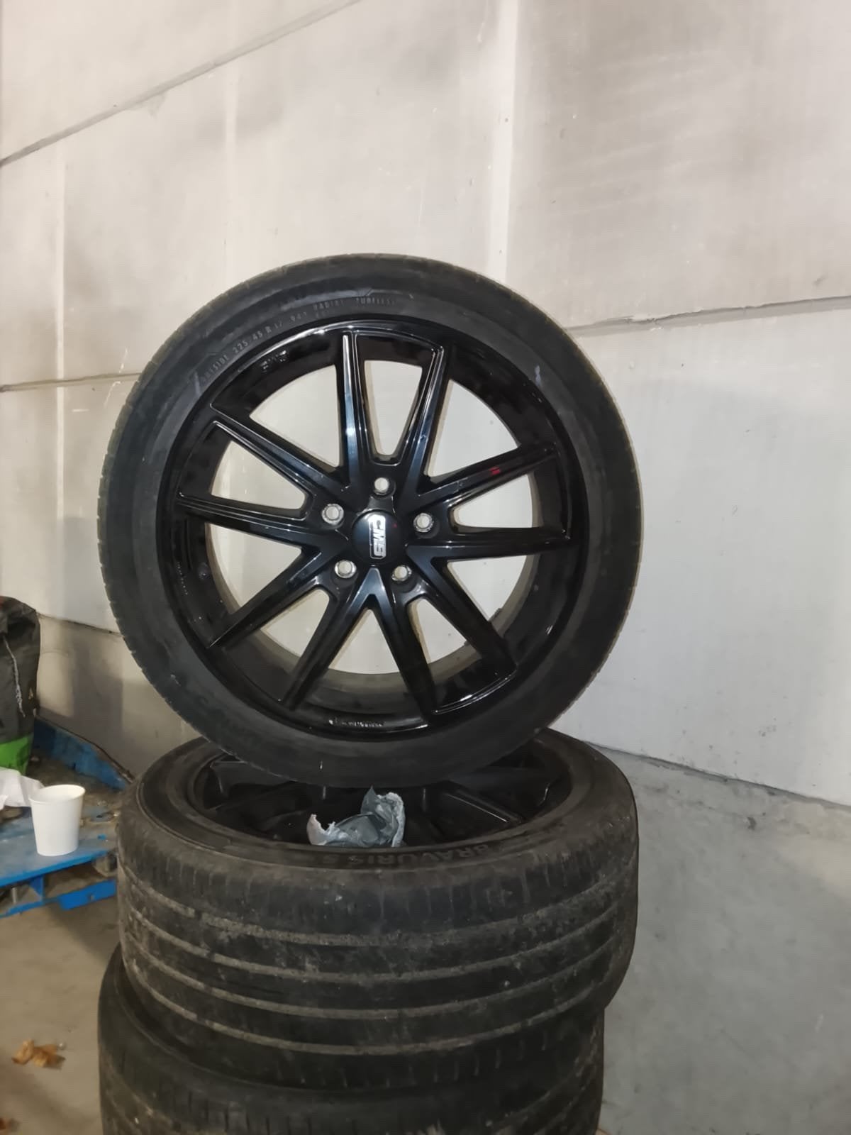 Jante alu 17" tres propre avec bon pneus, Enlèvement, 17 pouces, Pneu(s)