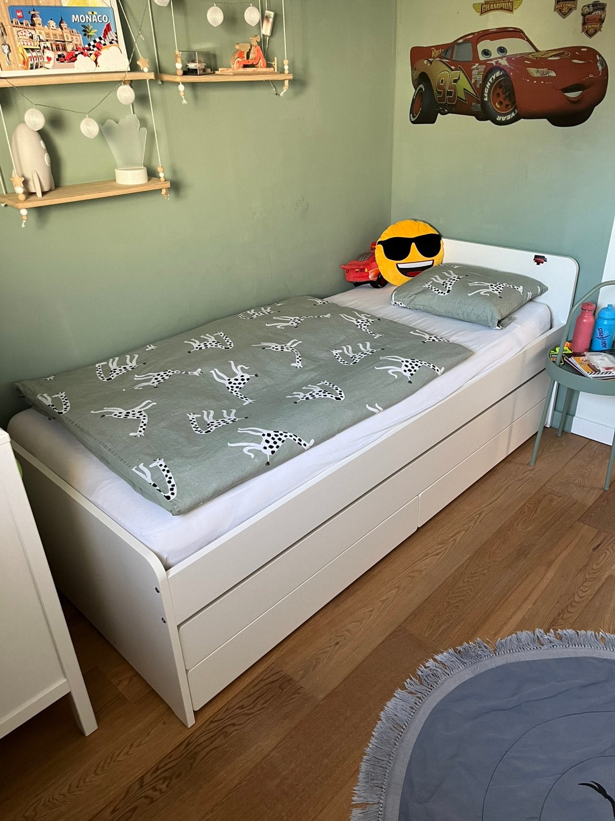 Lit + matelas + couette + draps, Sommier à lattes, 85 à 100 cm, Enlèvement, 180 cm ou plus