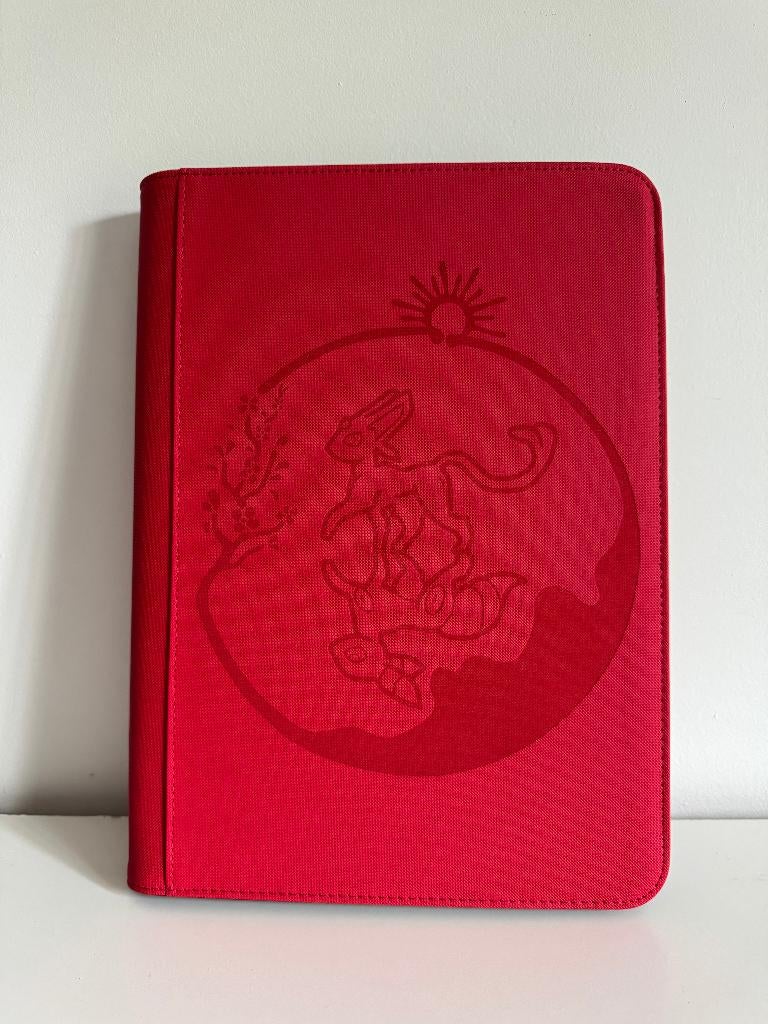 Custom Engraved Red Pokemon 9-Pocket binder – 360 Kaarten, Ophalen of Verzenden, Nieuw, Boek of Catalogus