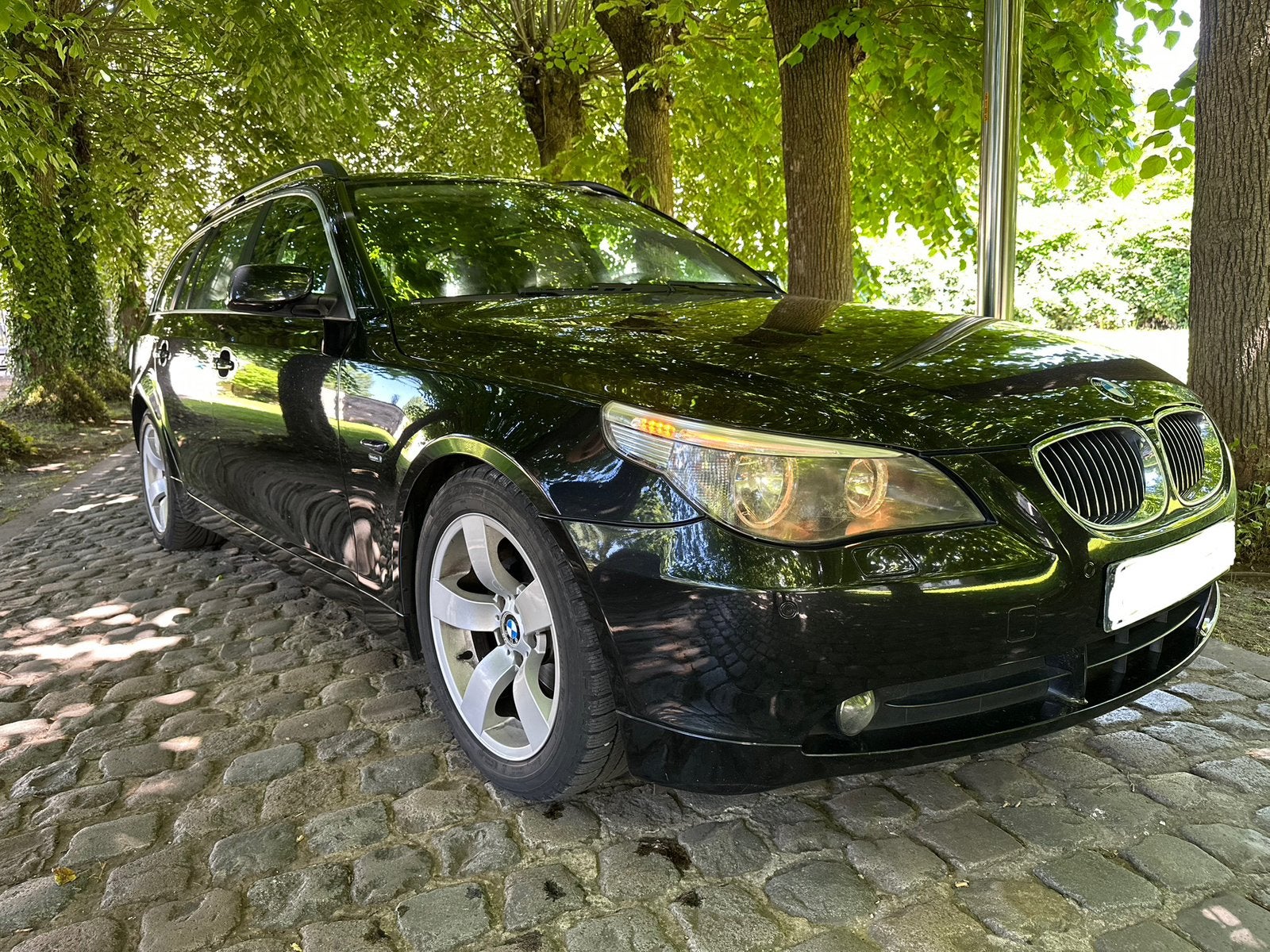 Bmw 523i automatique, Autos, Entretenue par le concessionnaire, Noir, 5 portes, 6 cylindres