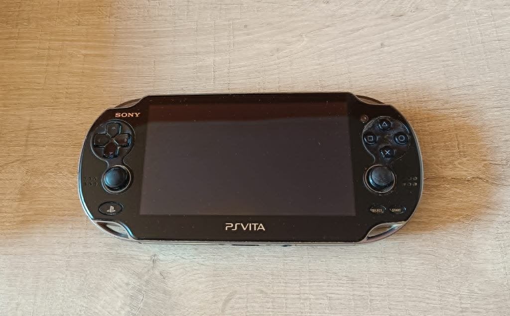 PS Vita (PCH-1004 OLED + doos, zonder kabel), Consoles de jeu & Jeux vidéo, Consoles de jeu | Sony PlayStation Vita, Enlèvement ou Envoi