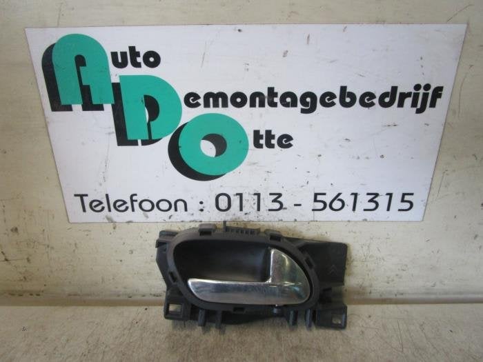 Poignée portière 4portes arrière droite d'un Peugeot 207, -, 3 mois de garantie, Utilisé, -