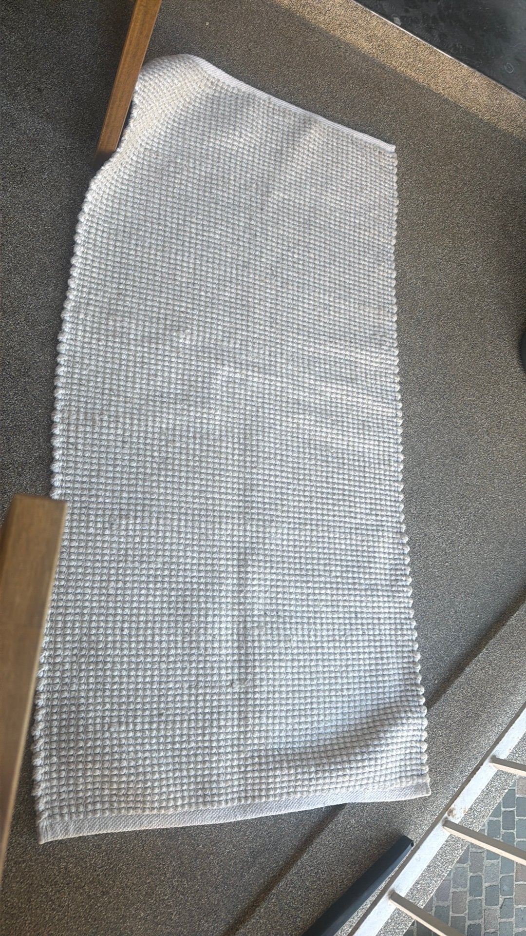 6€, Enlèvement