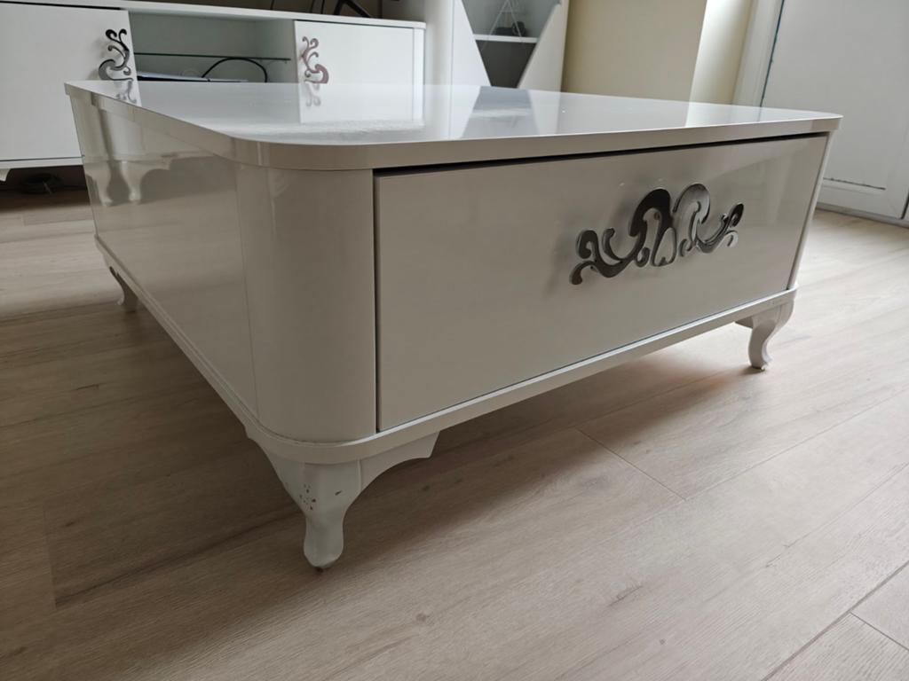 Lage tafel voor de woonkamer, Doe-het-zelf en Bouw, Plinten en Afwerking, Ophalen