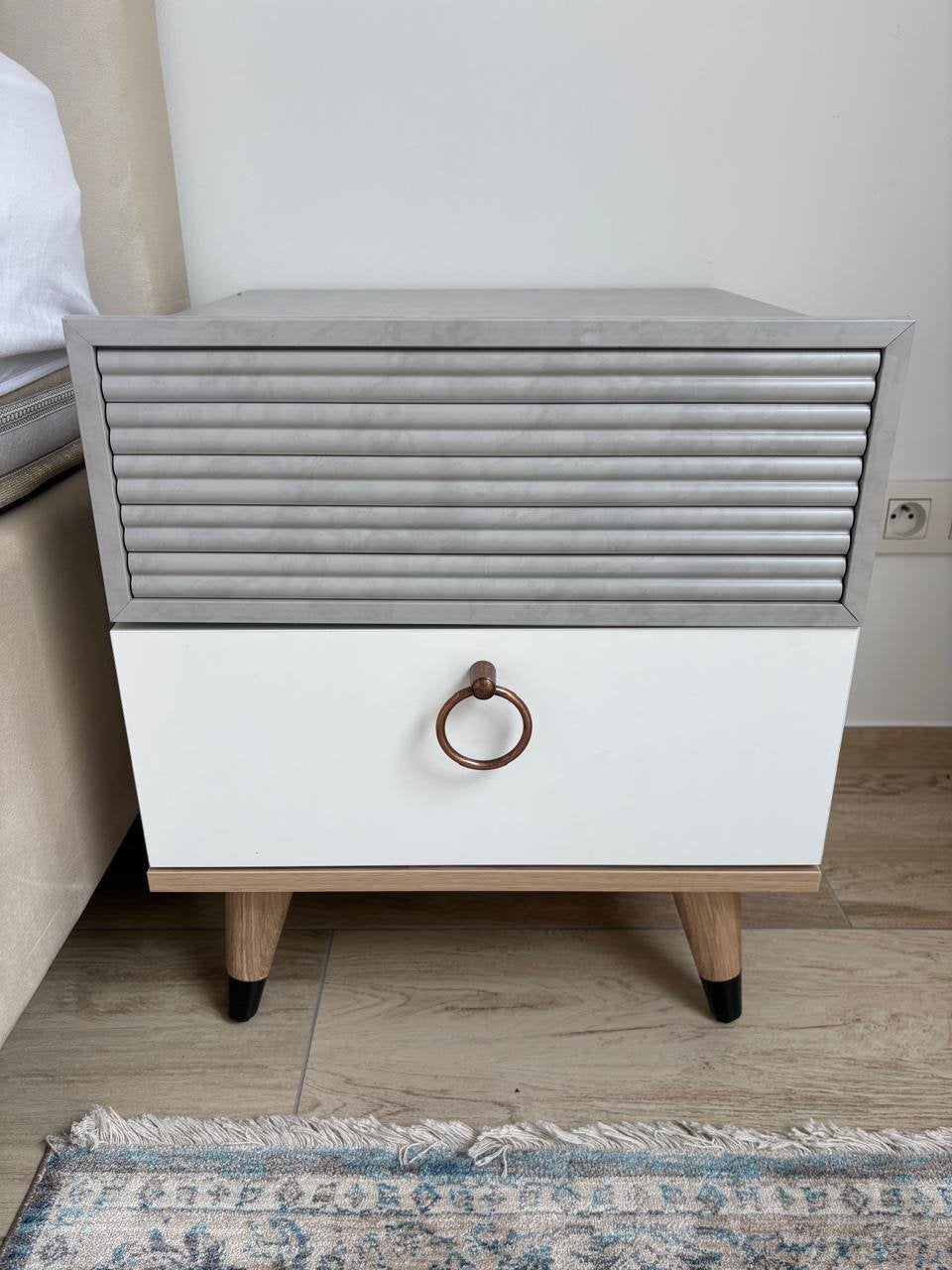 Lit coffre 180  200 avec matelas et 2 tables de chevet, Ophalen, Zo goed als nieuw, 200 cm