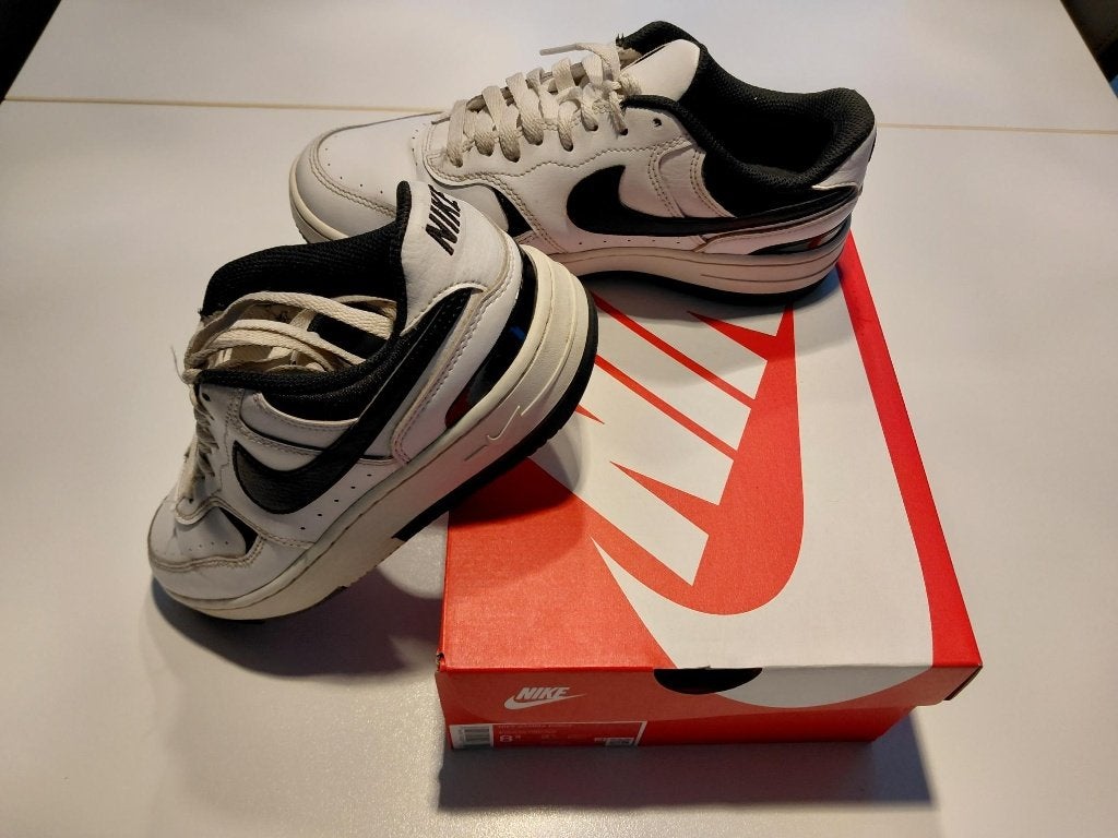 Schoen Nike Gamma Force (maat 40), Kinderen en Baby's, NIKE, Gebruikt, Ophalen of Verzenden, Jongen of Meisje