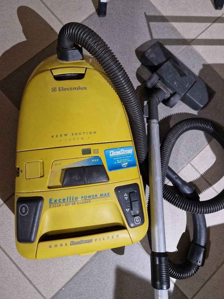 Aspirateur Electrolux, Electroménager, Enlèvement, Utilisé, 1200 à 1600 watts, Accessoires inclus