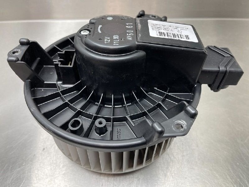 KACHEL VENTILATORMOTOR Honda CR-V (RE / RM), Auto-onderdelen, Hanauer Landstraße  222-224
60314  Frankfurt am Main, DE, Honda