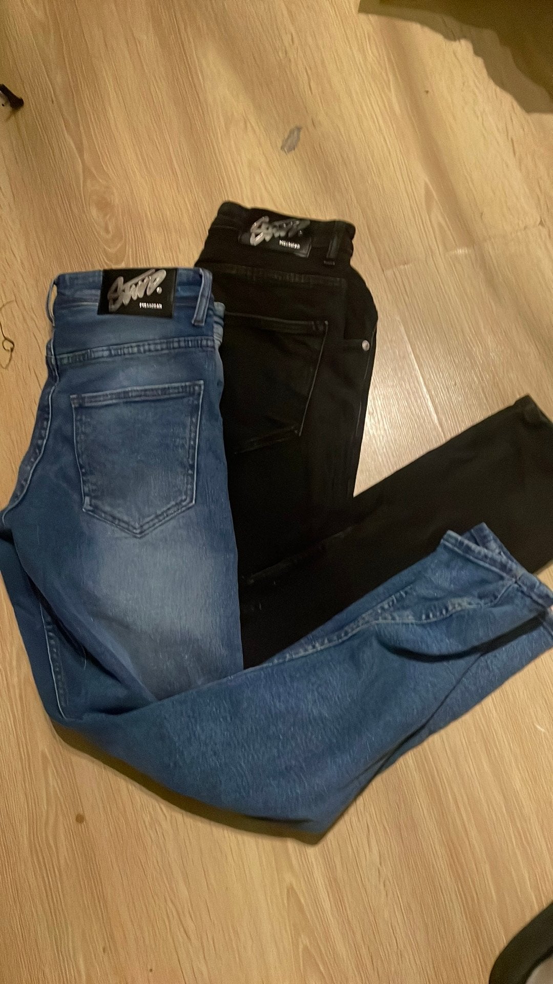 2 pull and bear spijkerbroeken zwart en blauw, Ophalen of Verzenden, Nieuw, Overige kleuren, W30 - W32 (confectie 38/40)