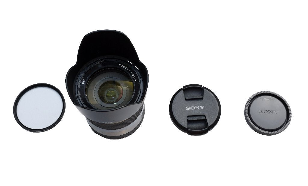 OBJECTIF ZOOM SONY 18-200 mm f/3,5-6,3 OSS, Monture Sony E, Téléobjectif, Comme neuf, Filtre inclus