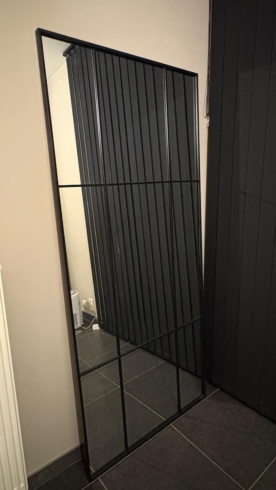 Mooie zwarte spiegel Jysk !!, Huis en Inrichting, Ophalen