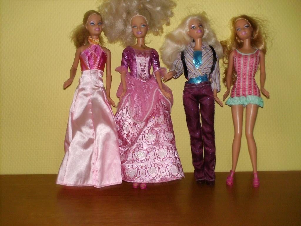 a vendre jouet poupée, Enfants & Bébés, Jouets | Poupées, Enlèvement ou Envoi, Utilisé, Barbie