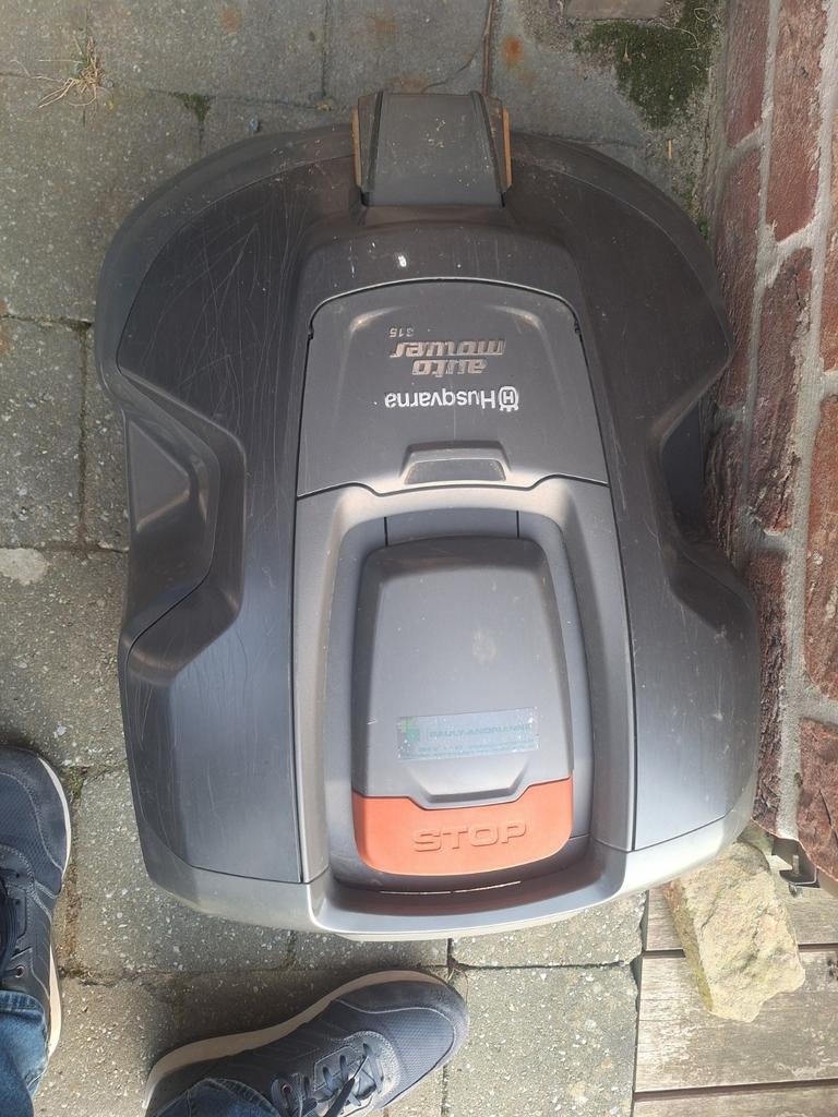 Robot tondeuse Husquvarna 315 sans station de charge, Tuin en Terras, Robotmaaiers, Ophalen, Gebruikt, Husqvarna