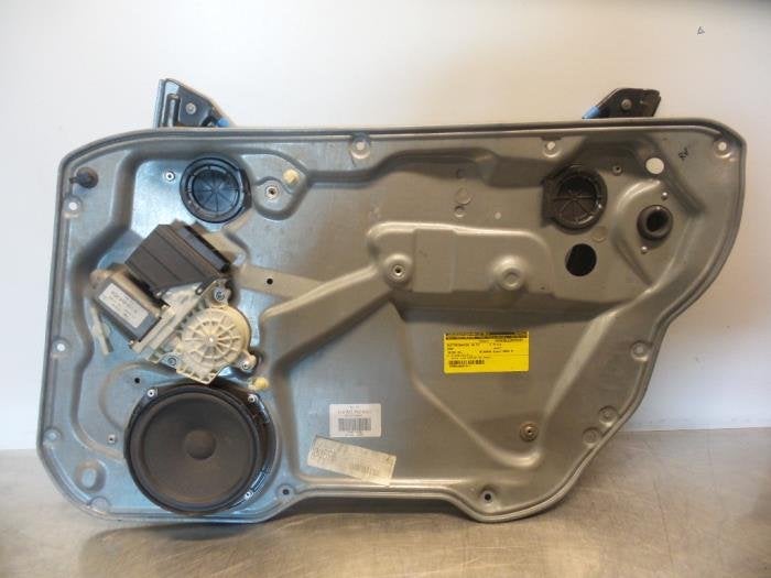 Mécanique vitre 4portes avant droite d'un Seat Ibiza (Ibiza, -, 3 mois de garantie, Utilisé, -