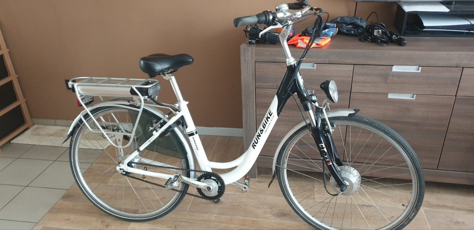 elektrische damesfiets run & bike 28inch, Vélos & Vélomoteurs, Moins de 47 cm, Enlèvement, Utilisé, Autres marques