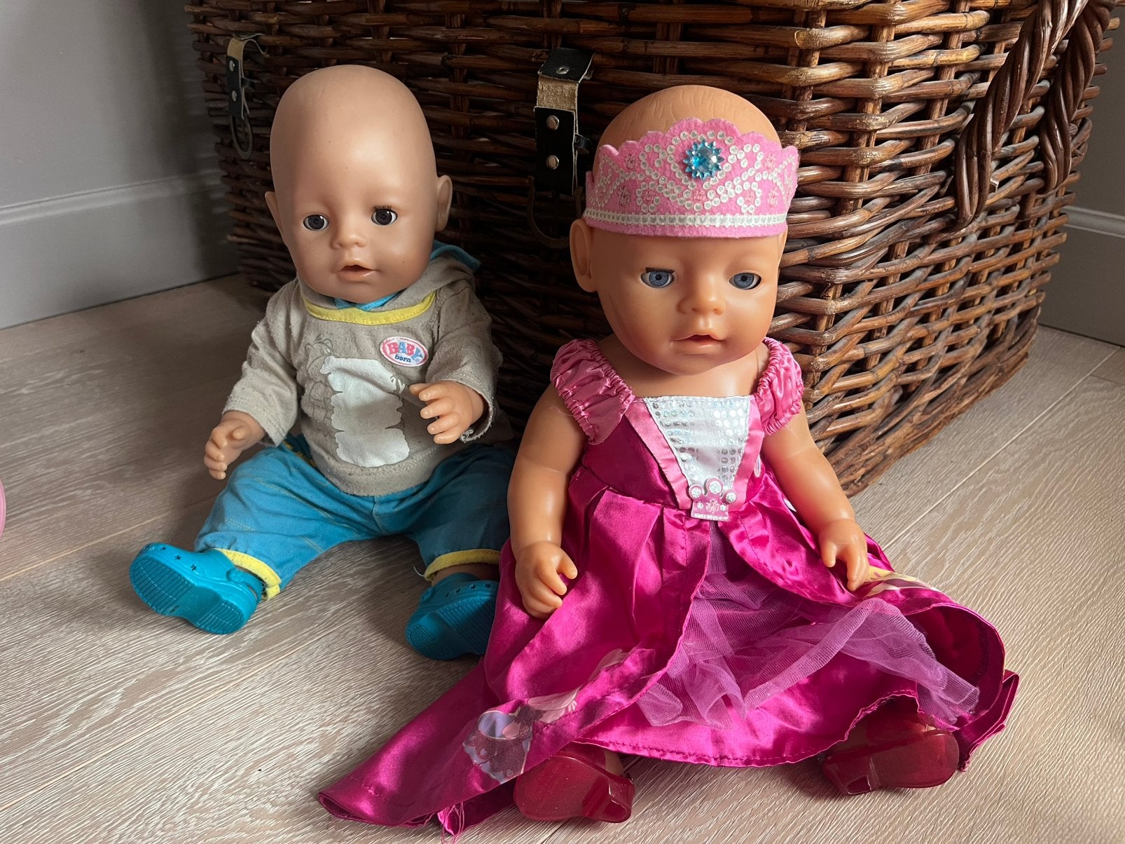 Baby born en bijhorende spullen, Ophalen, Zo goed als nieuw