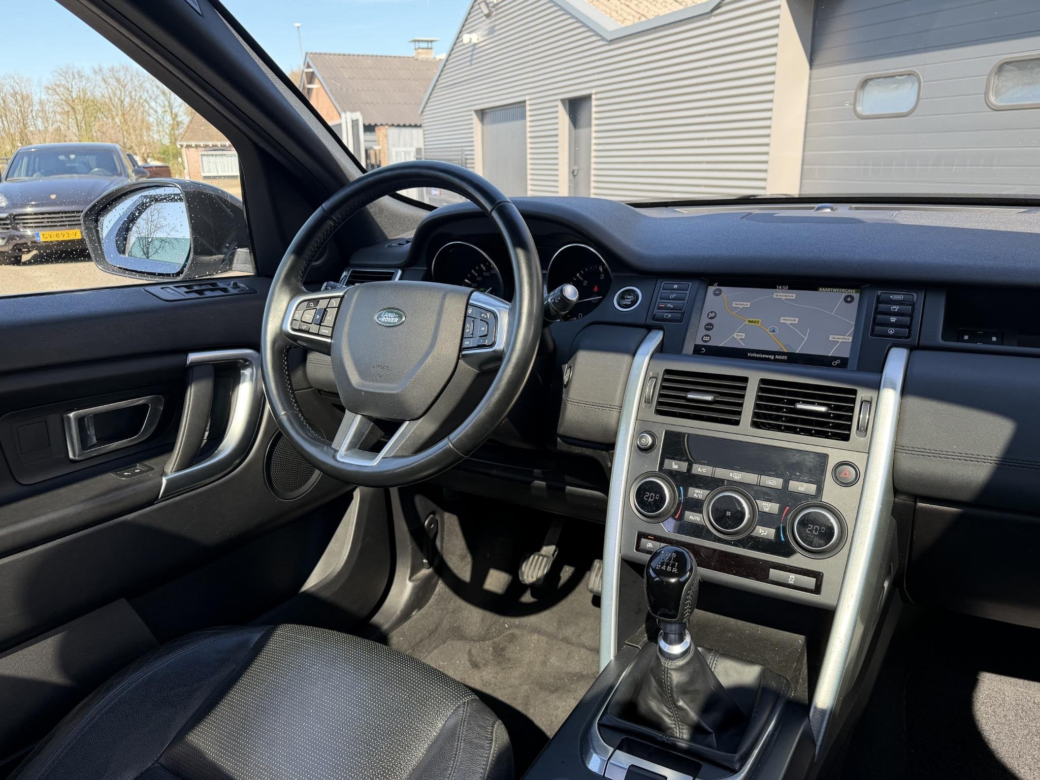 Land Rover Discovery Sport 2.0 eD4 E-Capability SE, Autos, Cuir, Argent ou Gris, Achat, 1800 kg