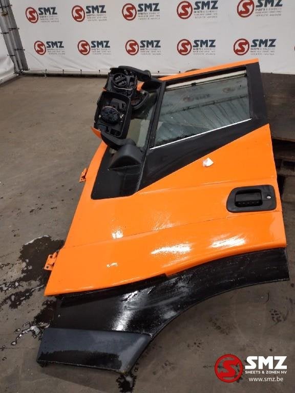 Occ porte gauche Iveco, Utilisé, Iveco, Carrosserie et Tôlerie