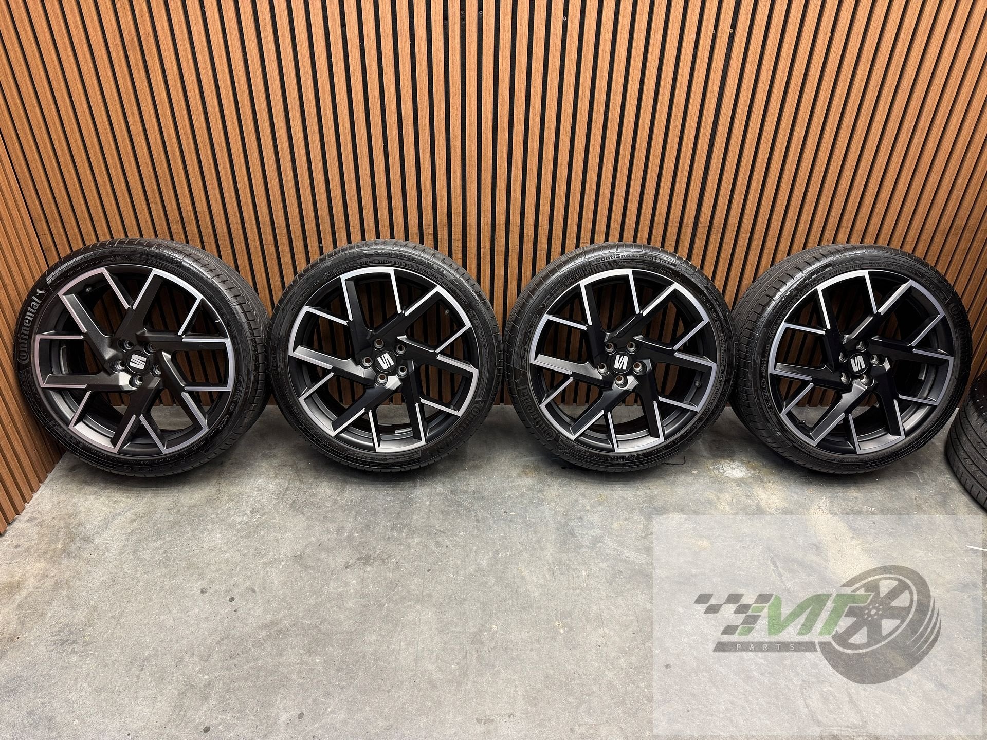 18" Seat Ibiza FR Machined 5x100 6F0601025AC krasje OEM, Auto-onderdelen, Banden en Velgen, Banden en Velgen, Zomerbanden, 18 inch