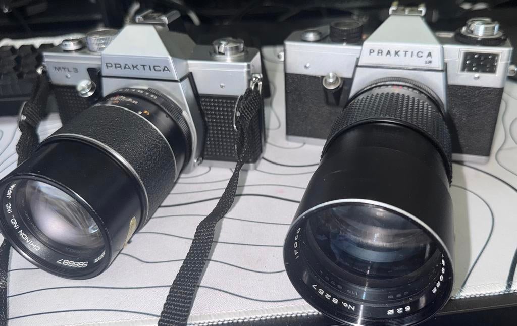 2 Vintage Analoge Praktica Camera’s Lb / MTL 3, Ophalen, Gebruikt, Spiegelreflex