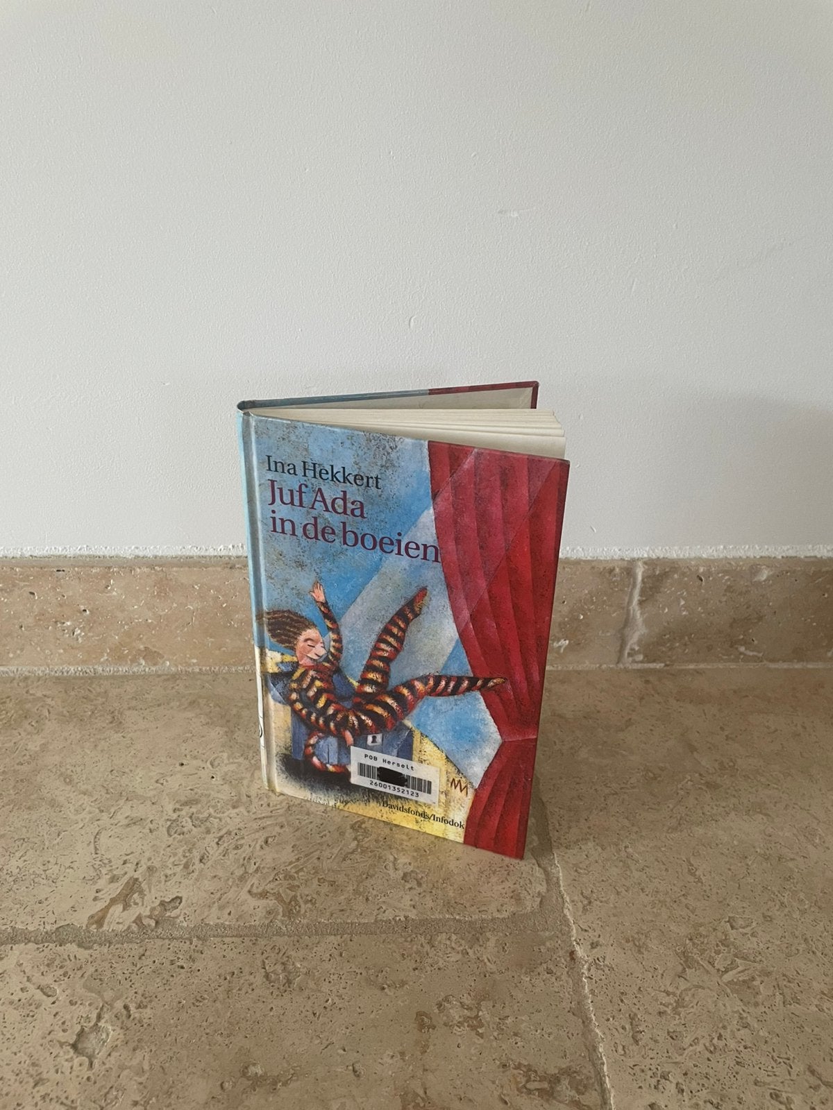Boek juf ida in de boeien, Ophalen of Verzenden, Zo goed als nieuw