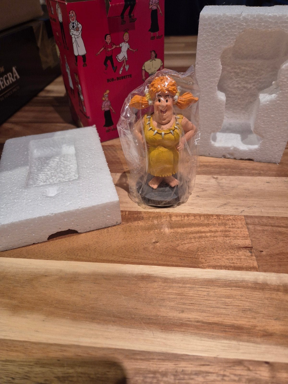 suske en wiske beeldje parastone 2019, Enlèvement ou Envoi, Bob et Bobette, Comme neuf, Statue ou Figurine