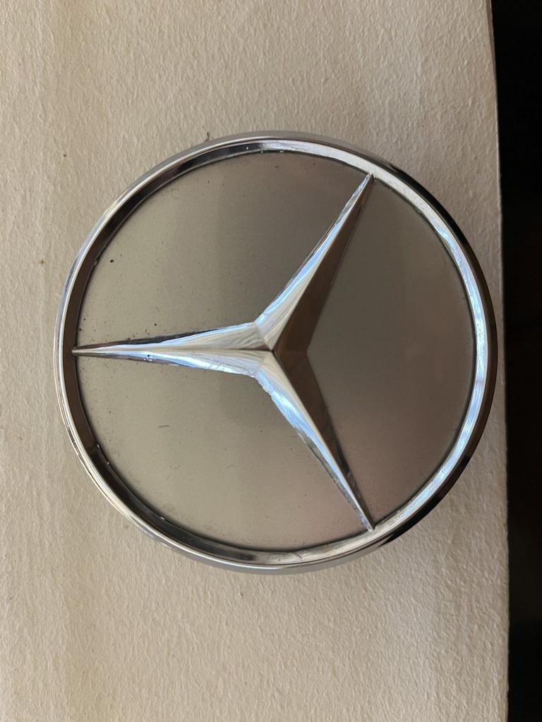 1x Mercedes hart naafkapjes, Gebruikt, -, -, Ophalen of Verzenden