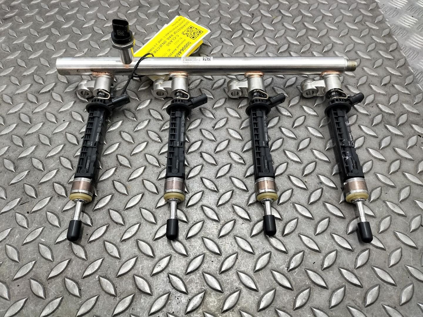 MERCEDES C-CLASS BRANDSTOF RAIL (INJECTIE) 2540701400 2023, Enlèvement ou Envoi, Utilisé, ARN reconnu